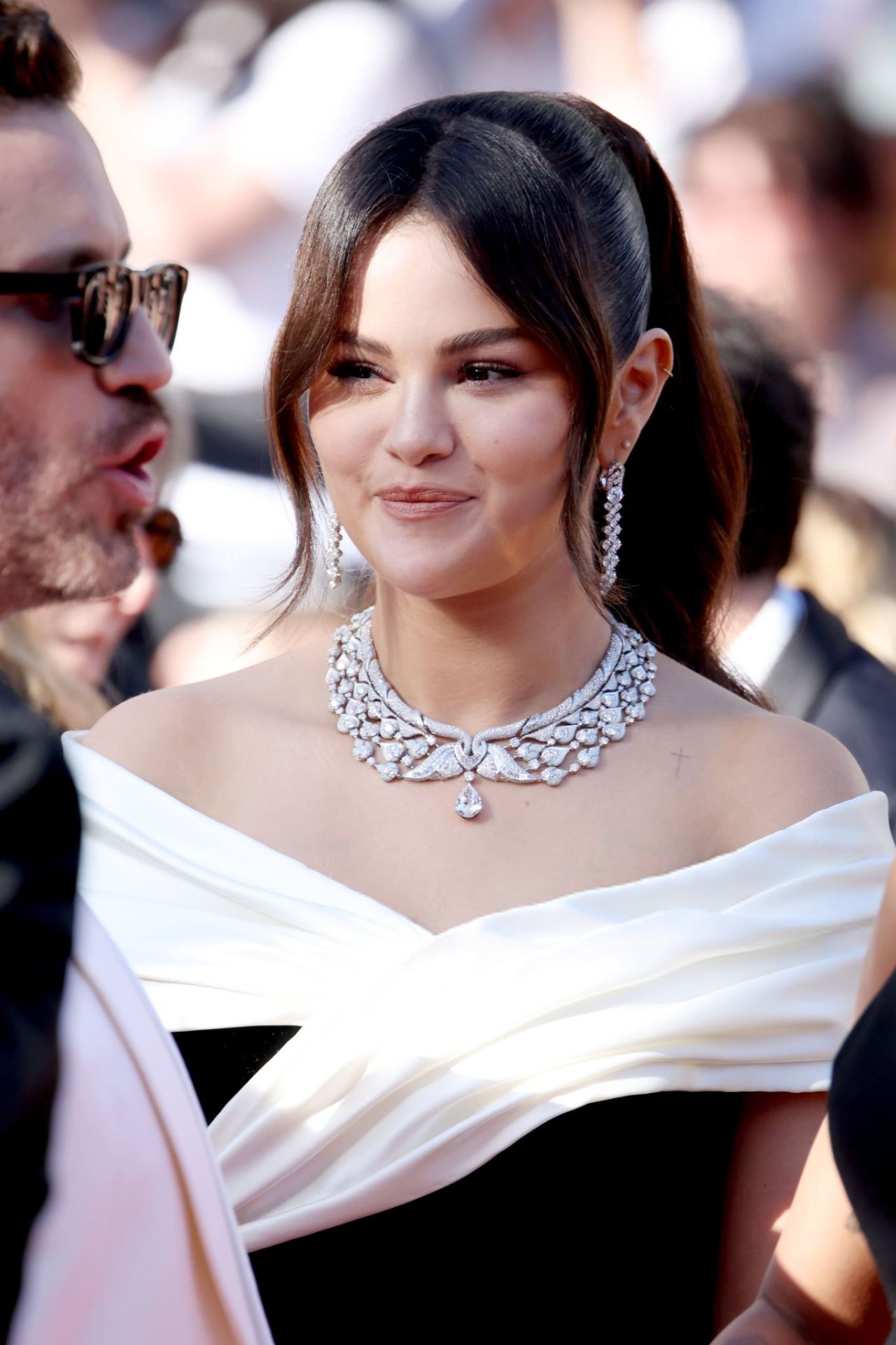 SELENA GOMEZ AT EMILIA PEREZ RED CARPET AT 2024 CANNES FILM FESTIVAL02